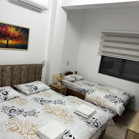 Lola'S Rooms Gjirokastër Buitenkant foto